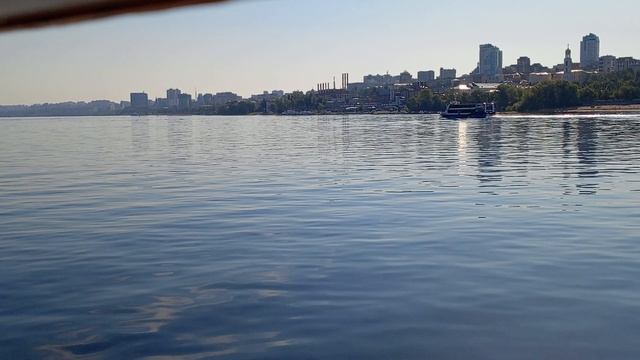 Поплыли в Рождествено.