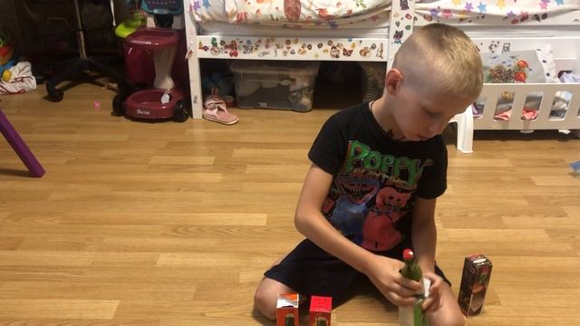 Видео как я пробую соусы четыре штуки да бастка