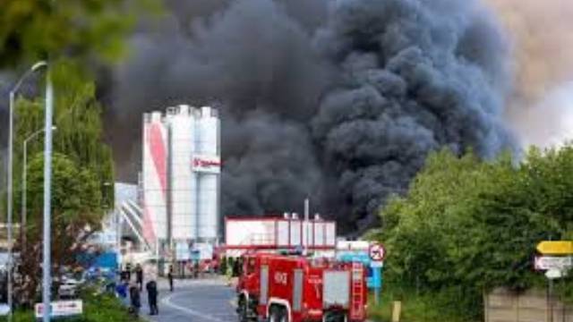 В Польше за два дня два завода вышли из строя