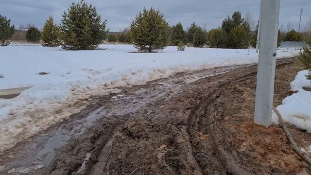 Скважина 58м .Эвакуировались с объекта.
