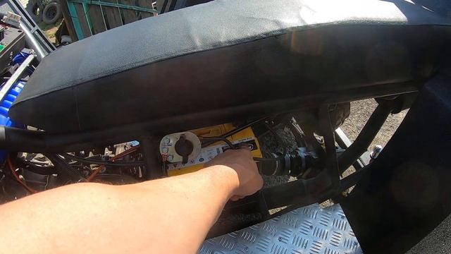 Первый выезд квадроцикла с гаража