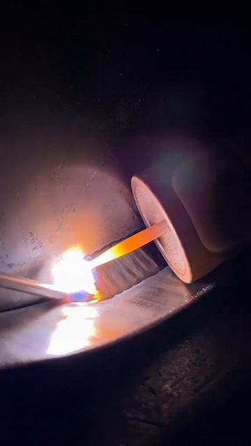 Завораживающий процес сварки