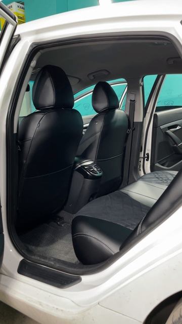 Авточехлы Байрон Жук Орегон+Каир от LordAuto в авто Hyundai i40