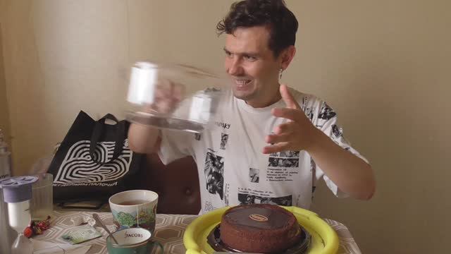 С днем рождения поздравляю