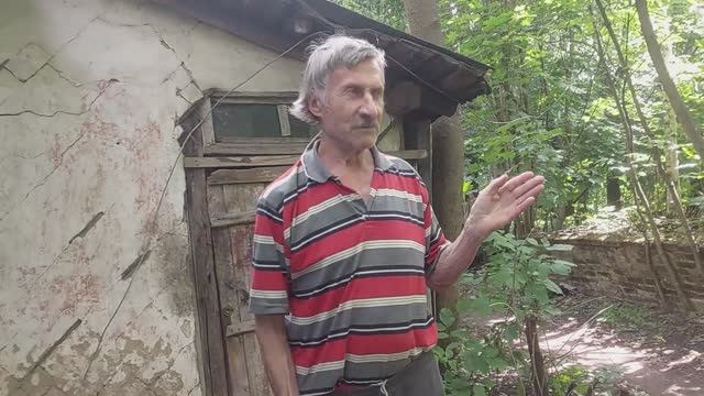 Владимир очень рад гостям.