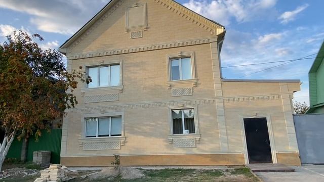 Отделали 30 летний дом дагестанским камнем.