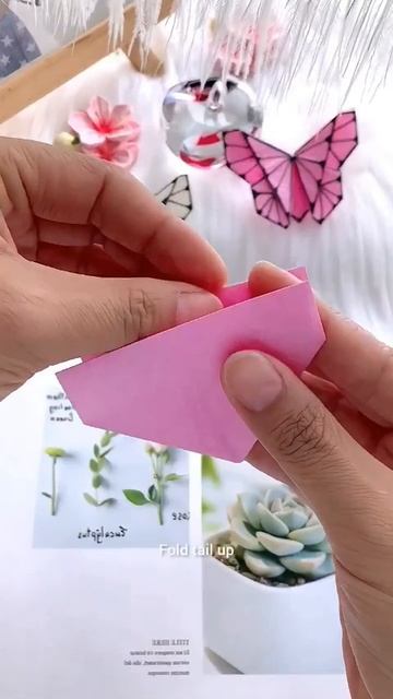 Бабочка из бумаги