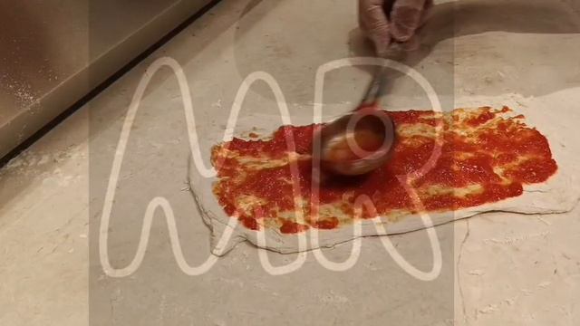 Фокачча Гурме с нежной бурратой и соусом Наполи