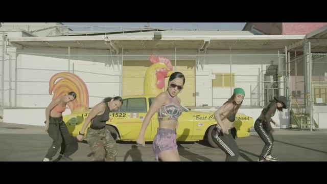 J-Hope - Chicken Noodle Soup (feat. Becky G)