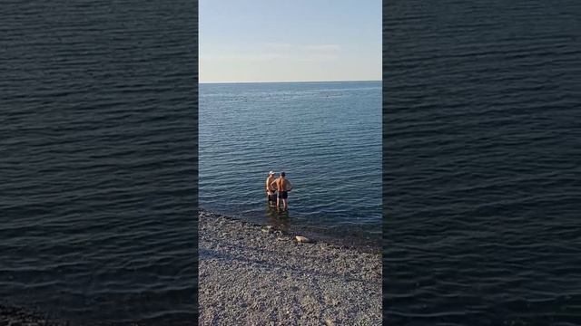 Большой Утриш 16 июля 2025. Показывает Иван-историк #море #анапа #утриш