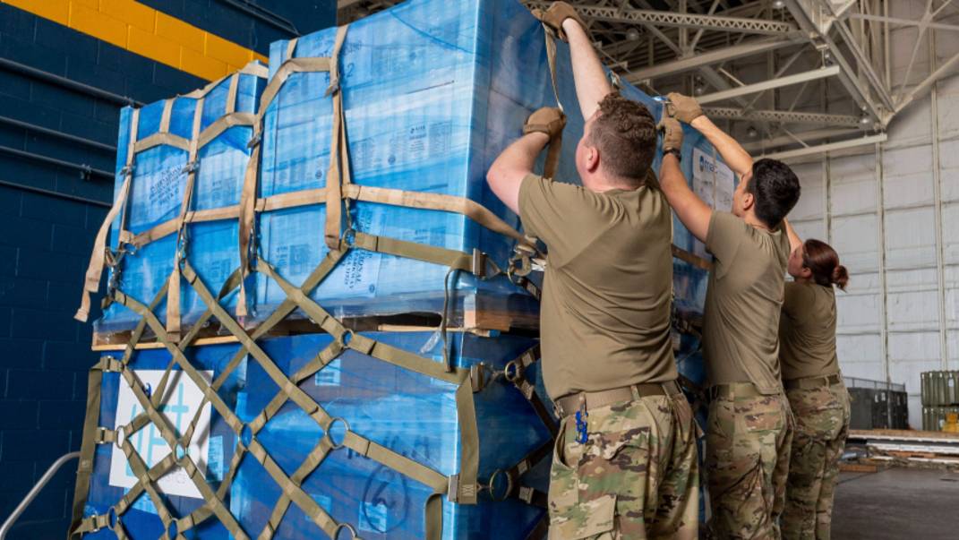 Пошла в отказ: Чехия не будет покупать оружие США для Украины