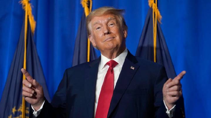 Трамп заявил, что в конфликте на Украине он "ни на чьей стороне"
