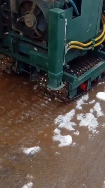 Буровая Ураган 3 в движении.#буровоедело#бурение