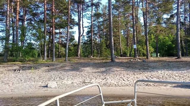 Ладожское озеро: путешествие в сердце северной природы!