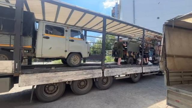 Груз с Хабаровска.