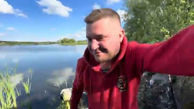 Виталик Зелёный Рыбалка на поплавок. В гостях у Камрада