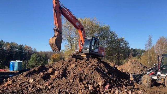 Гусеничный экскаватор среднего класса Hitachi ZX180LCN-5G