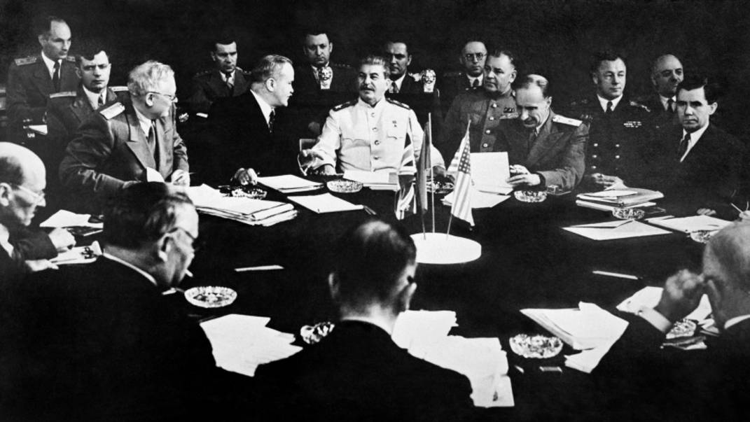 ФСБ рассекретила архивные документы о Потсдамской конференции в 1945 году
