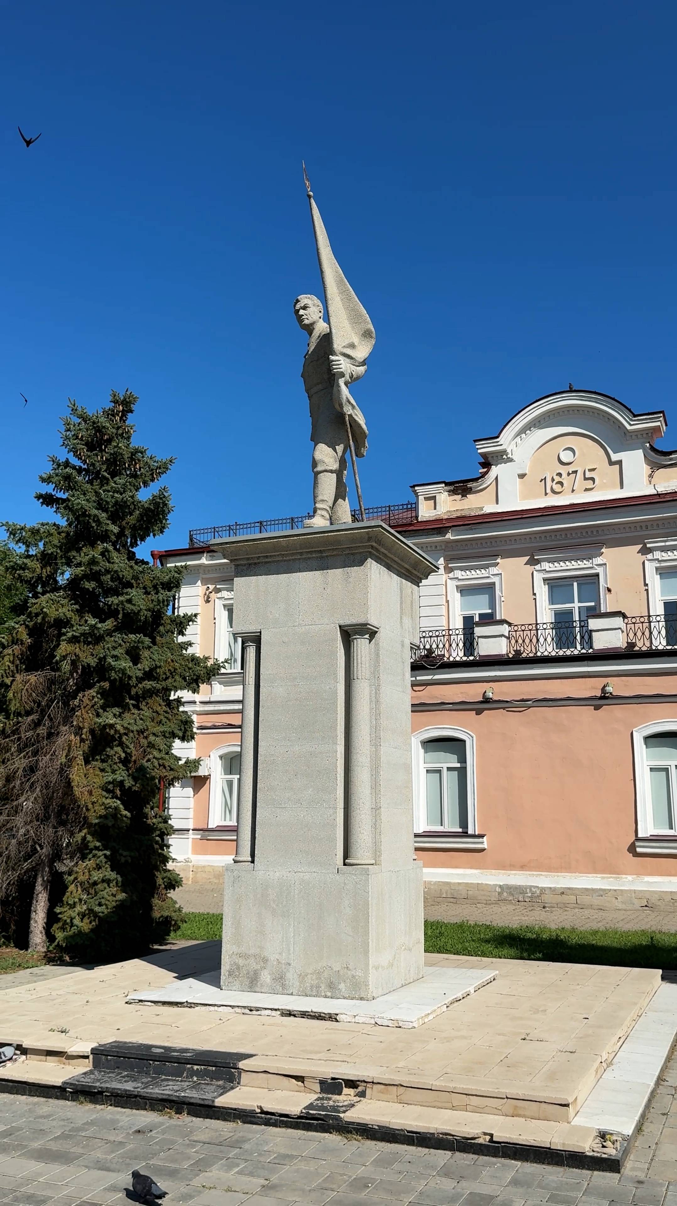 #Панорама Оренбурга - #Памятник Красным Революционерам / #оренбург #путешествие #travel