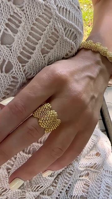 Сначала она смотрела со стороны, а потом подписалась на все соц сети✨