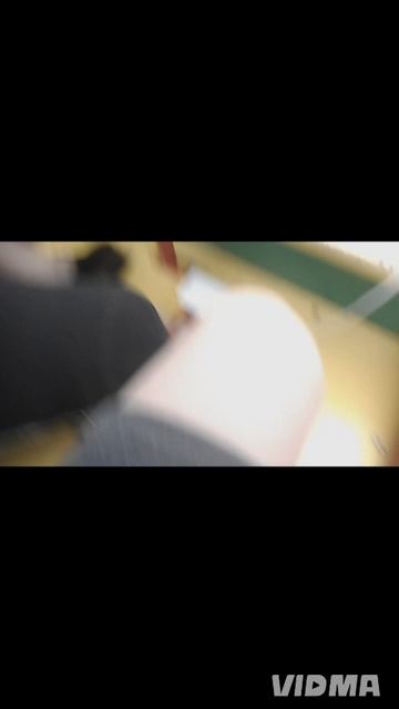 типичный рома в машине 1