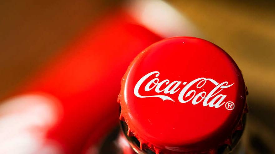 Трамп убедил Coca-Cola использовать тростниковый сахар в напитках в США