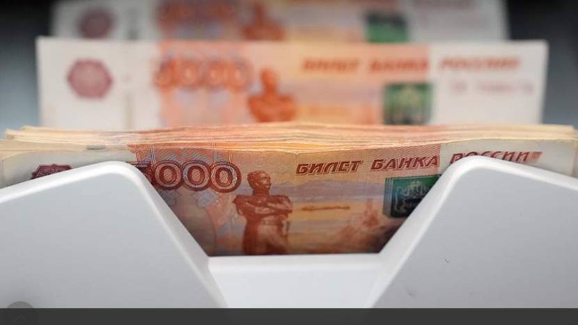 Аэропортам РФ направят еще более 6 млрд рублей в связи с ограничениями работы