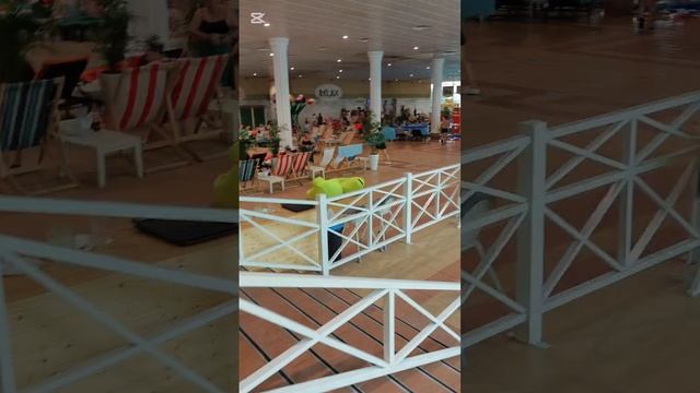 Как мы с семьёй провели один день в самом большом в  Казахстане, всесезонном аквапарке Maiami Hawaii