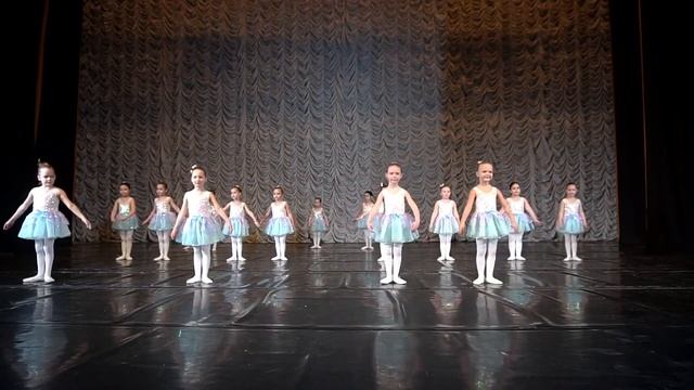 Танец «Подснежники"