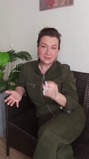 Депрессии - это слоёный пирог...
В новых обстоятельствах мы ментально подтягиваем старые слои эмоций