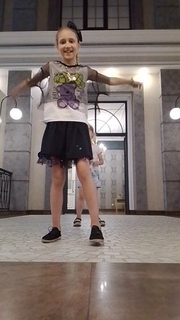 1000000305.mp4