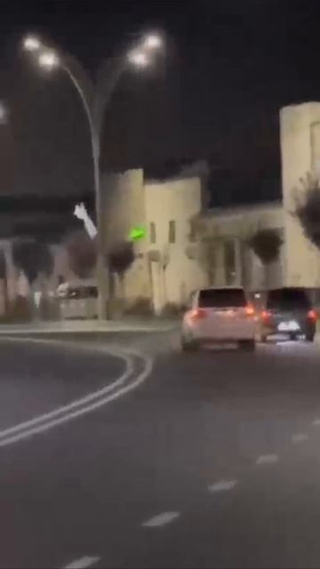 В сети появились кадры самой безумной уличной гонки года — схлестнулись Daewoo Matiz и Tico.
Когда