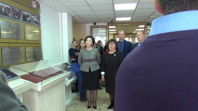Открытие выставки, посвященной 25-летию Государственного Собрания (Ил Тумэн) РС(Я) - 12 апреля