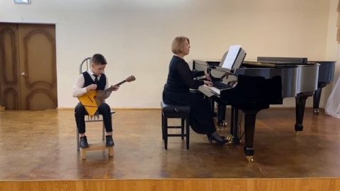 Голубчиков Леонид преподаватель Кискина О.Е.,концертмейстер Логинова Н.А. Блантер " Катюша"