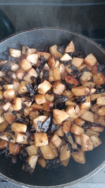 Кто любит 🥔 с грибам