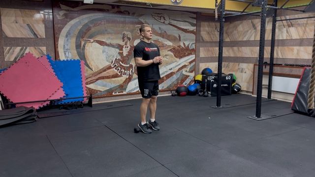 Приседания с подъемом пяток| Heels Elevated Squat