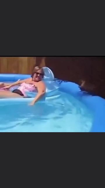 Когда не хочешь мочить лапки