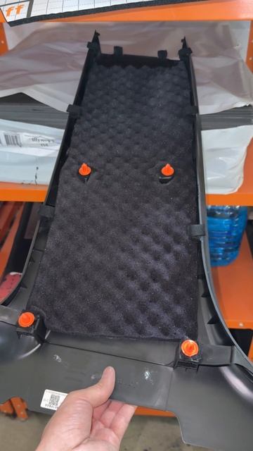 Chery Tiggo 8 Pro Max шумоизоляция дверей, пола и багажника.