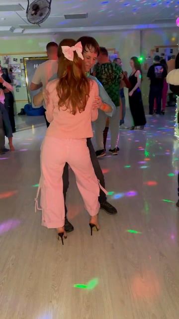 25.01.03  я и Юля_Анапа Акуна Матата_кизомба