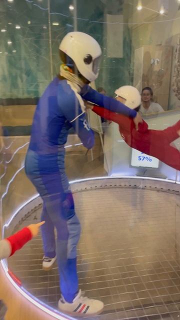 Полет в аэротрубе