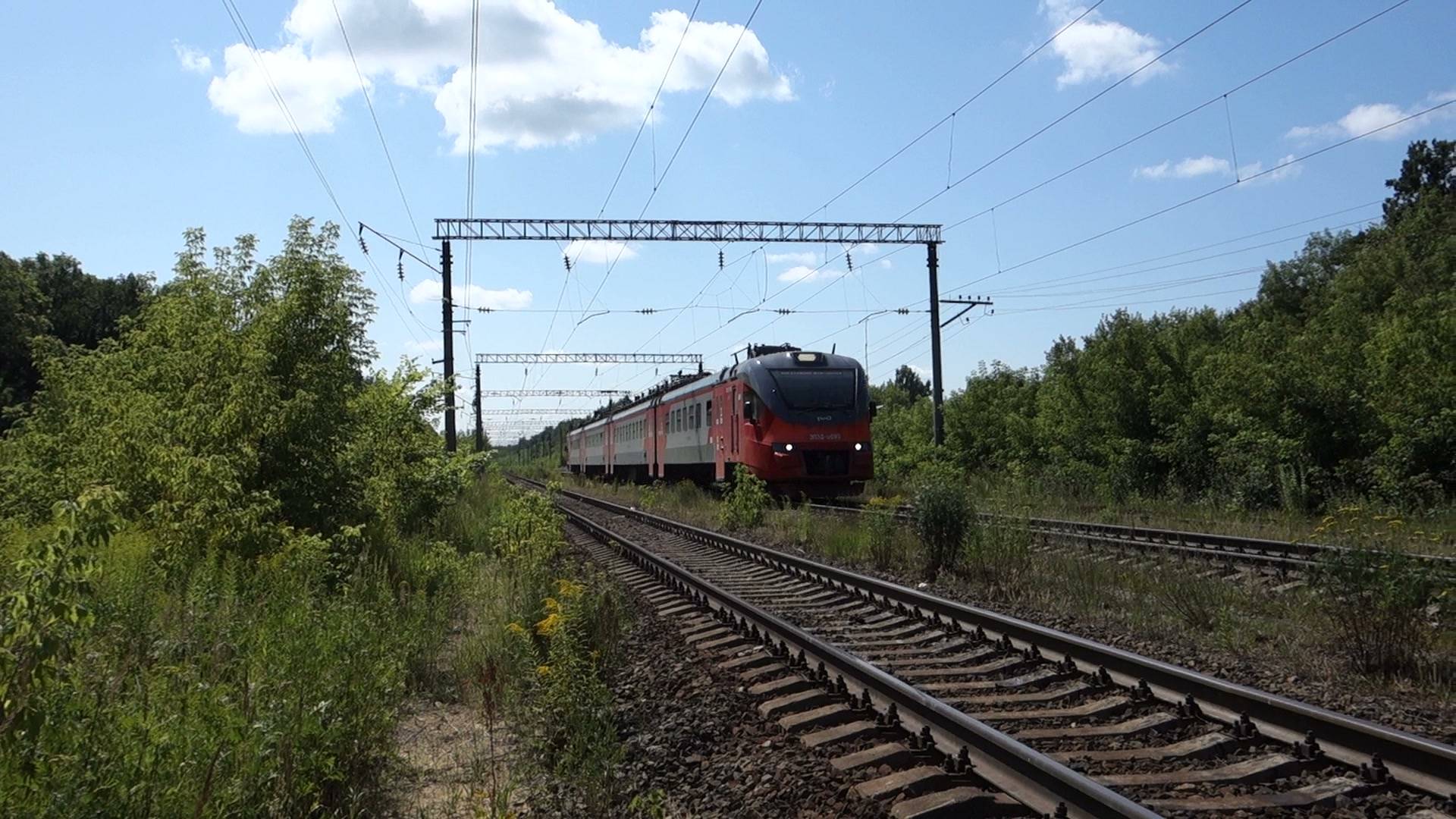 Электропоезд ЭП3Д-0090 сообщением Казань - Нижний Новгород проходит станцию Чаглово