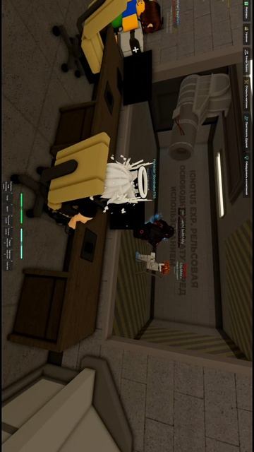 Типичная ситуация в роблоксе, и скинь другу который сидит на стуле #роблокс