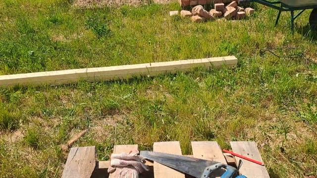 Строю дочке сарай. День первый