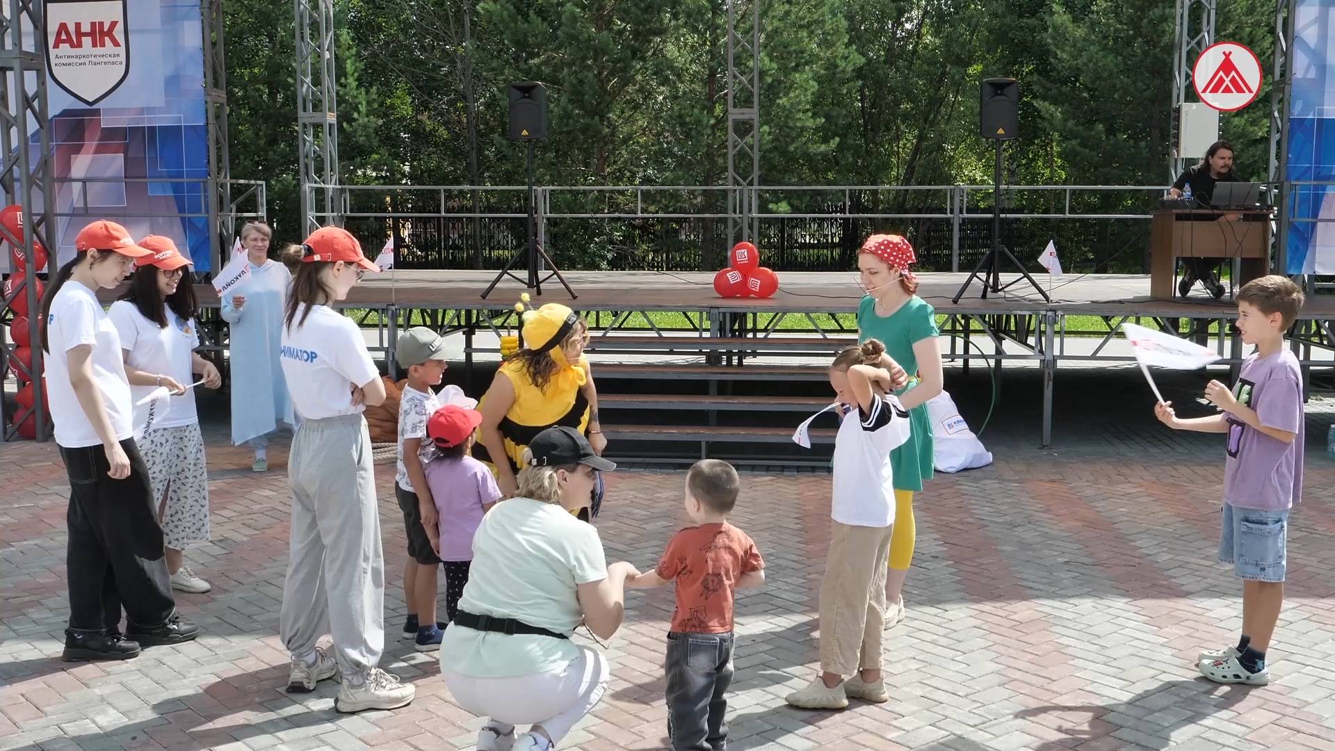 Лето в Лангепасе полно игр, смеха и творчества!