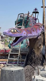 вход в дом бабы яги ступеньки оформление внутри дома бабы яги арт бетон.