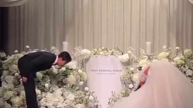 В японской культуре глубина поклона говорит о степени уважения