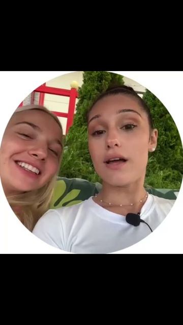 Юльчик не может нарадоваться, что осталась