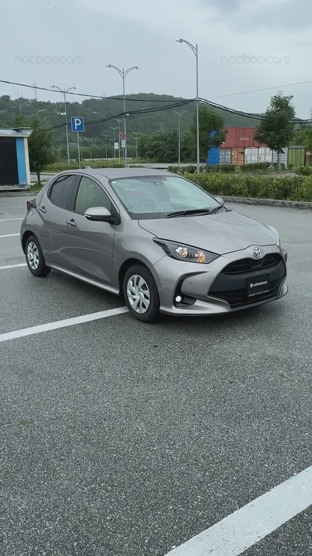 Toyota Yaris - Удобный хэтчбек для города #notbadcars