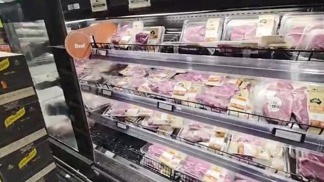 Элла Австралия. Да уж... Пошла в Австралии в магазин и забыла зачем пришла -) Прощай , молодость !