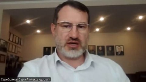 Сергей Серебряков (директор Кировского тракторного завода) на канале А. Бобылёв и народ 19.07.25